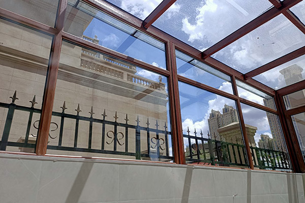 通遼陽光房的維護(hù)與保養(yǎng)方法 通遼陽光房的維護(hù)與保養(yǎng)方法